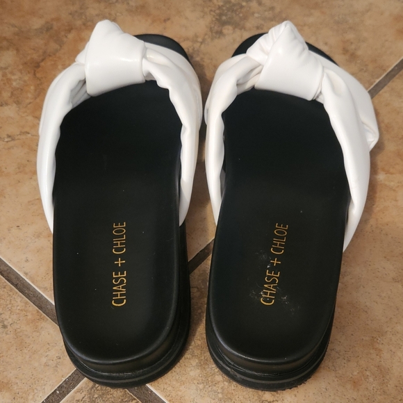 Chase & Chloe Camille Women's Slide Sandals - Picture 4 of 5